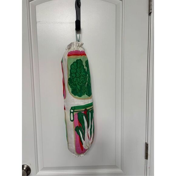 Handmade Plastic Bag Holder- Veggies in a jar - Picture 1 of 1